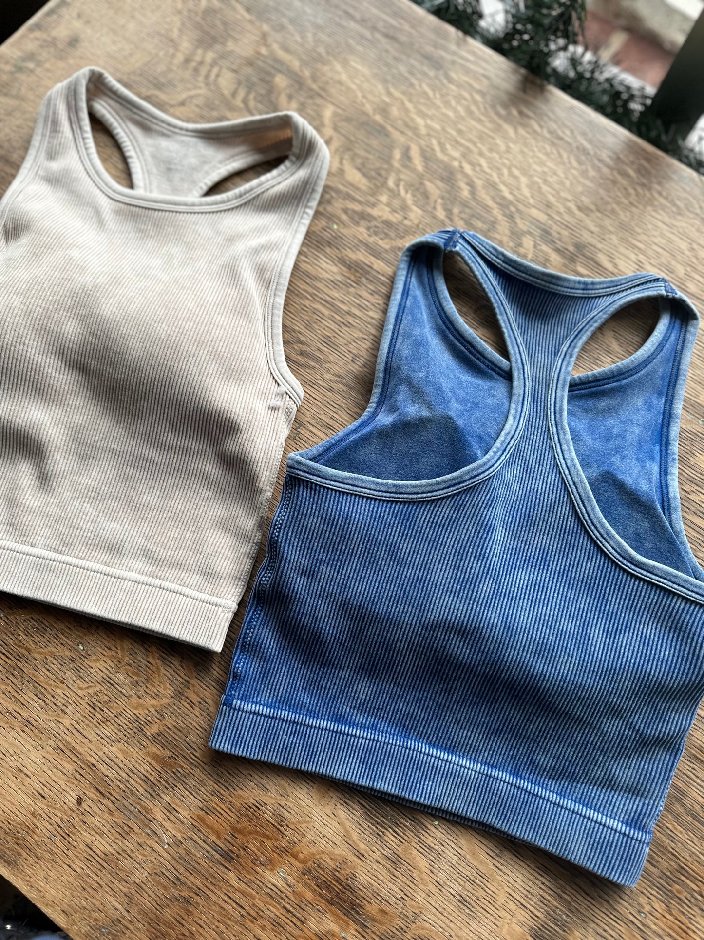 Washed ribbed seamless cropped tank top with bra pads